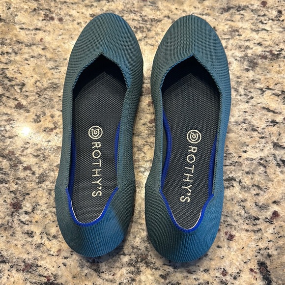 Rothy's Shoes - Gently used Rothy's The Flat, size 9.5 Retired Green